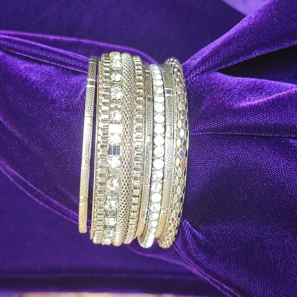 Bangle Bracelet - Picture 5 of 7